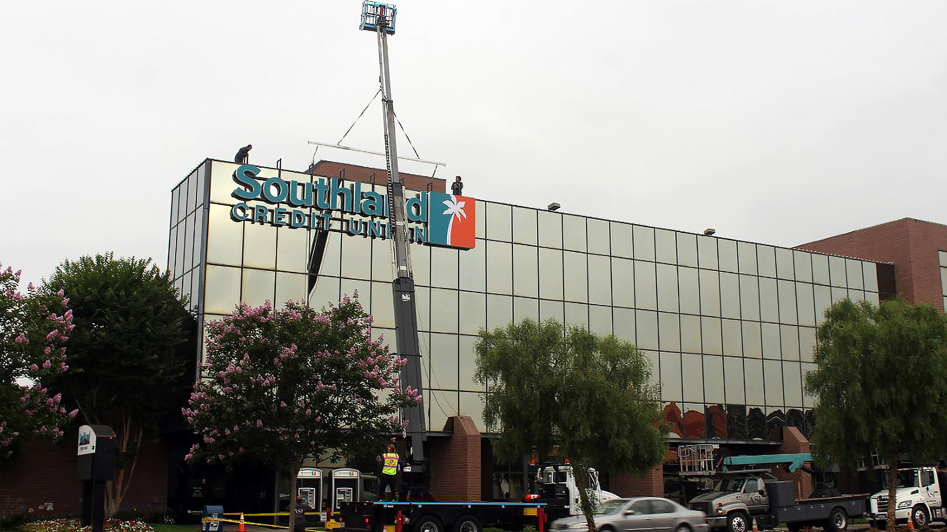 Southland-Credit-Union-Exterior-Channel-Letters-Cabinet-Sign-Service